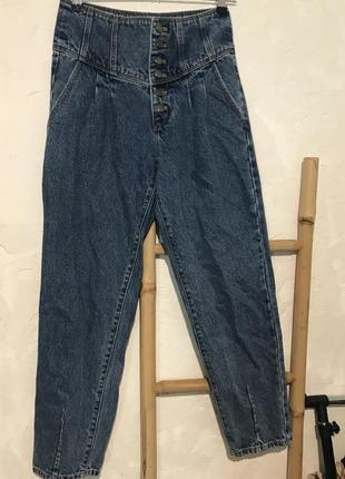 Стильні високі корсетні слоучі джинсі5 фото