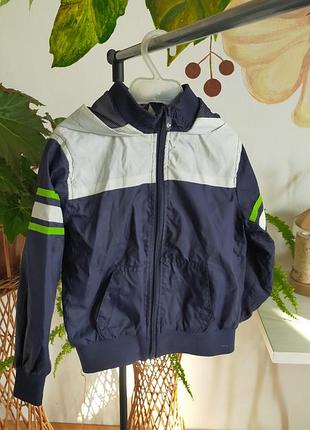 Вітровка, спортивка