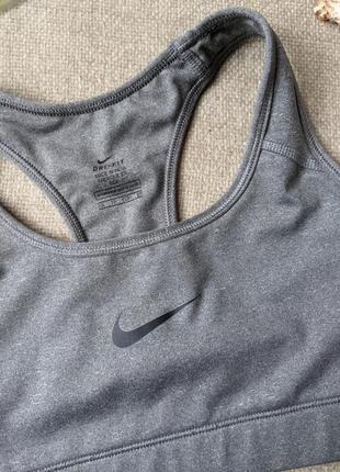 Спортивный топ nike xs s2 фото