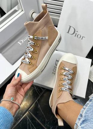 Высокие бежевые кеды в стиле dior