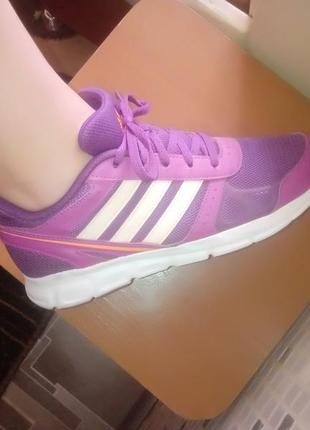 Кросівки adidas,36