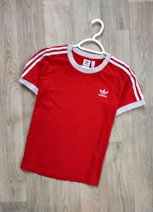 Футболка adidas