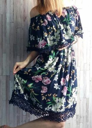 Красивое платье-сарафан с кружевом3 фото
