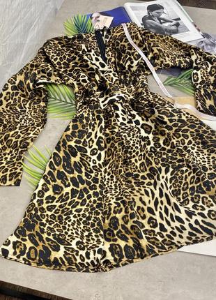 Класна леопардовая сукня missguided