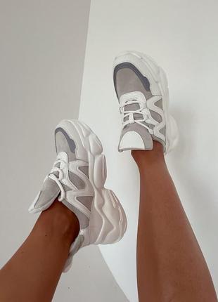 Біло-сірі легенькі кросівки з еко-шкіри та еко-замші4 фото