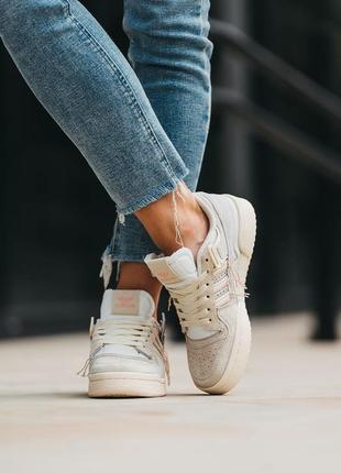 adidas forum beige, женские кроссовки адидас бежевые, кросівки жіночі адідас форум4 фото