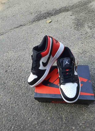 Женские кроссовки nike air jordan 1 low6 фото