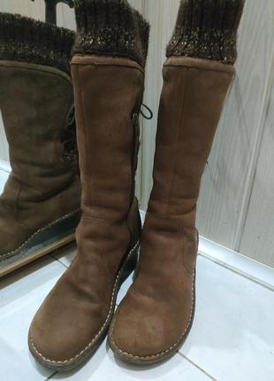 Сапоги оригинал натуральная замша,на натуральной овчине 40 р от ugg