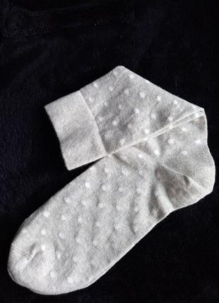 23см шкарпетки світло-сірі в білий горошок2 фото