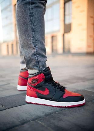 Жіночі кросівки чорні з червоним nike jordan retro 1 high bred

/ женские кроссовки найк аир джордан