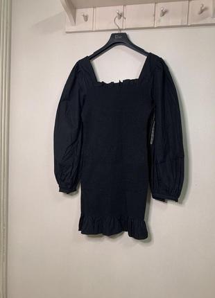 Сукні на вечір з пишними рукавами по формі 🖤