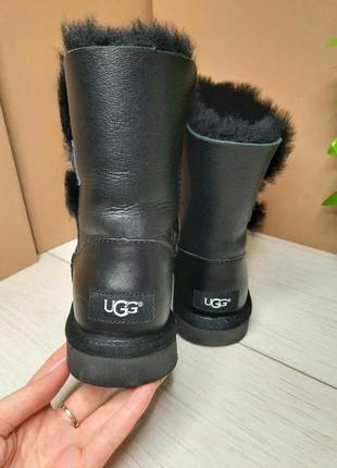 Жіночі чоботи шкіряні з блискучою ґудзиком уггі ugg bailey button black leather4 фото