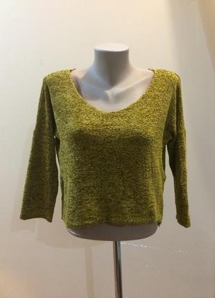 Свитер женский стильный и интересный