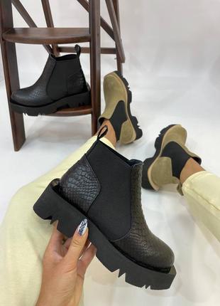 Екслюзивні черевики з італійської шкіри та замші жіночі3 фото