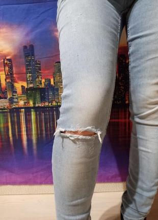 Zara basic denim рванки штаны джинсы женские голубые джегинсы оригінальні джегги оригинальные2 фото