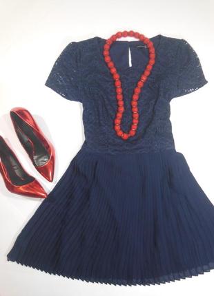 Коктельное платье с кружевом2 фото
