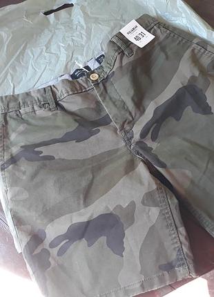Классные новые мужские шорты в милитари стиле от pull&bear