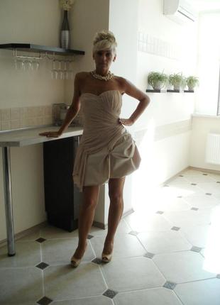Роскошное дизайнерское платье-бюстье с драпировкой цвета нюд!!!5 фото