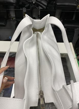 Сумка белая мягкая итальянская сумка кожаная сумка шкіряна світла біла сумка жіноча6 фото