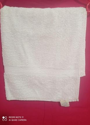 Бавовняне махровий банний рушник біле з орнаментом бавовна махра5 фото