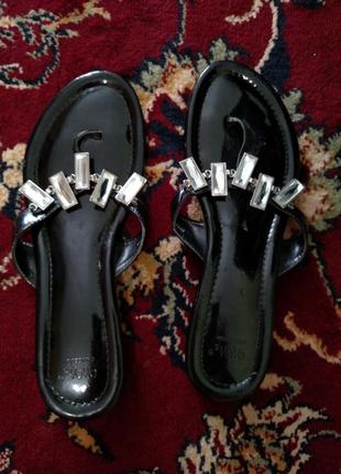 Босоніжки італія