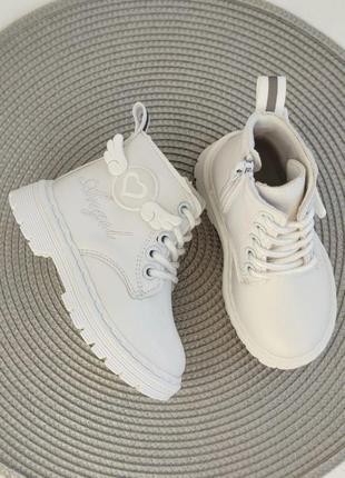 Демісезонні черевики білі для дівчинки осінні ботинки4 фото