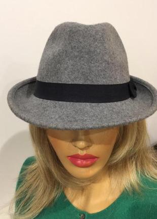 Серая шляпа