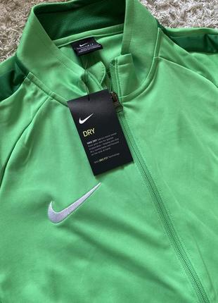 Куртка nike для бігу/ оригінальна куртка nike3 фото