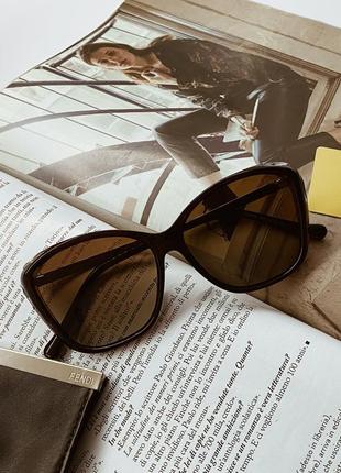 Брендові жіночі сонячні окуляри (2619) black2 фото