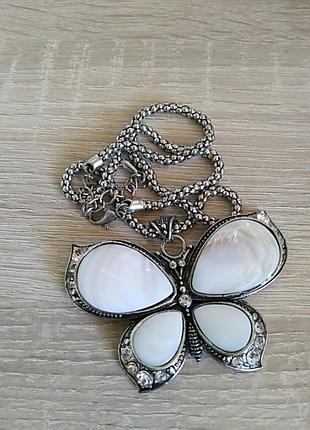 Підвіска на шию метелик