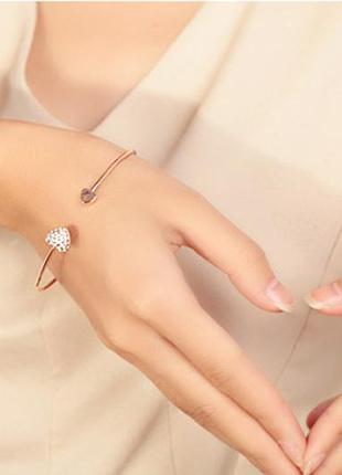 Стильний витончений браслет з серцями, витончений жіночий браслет литий5 фото