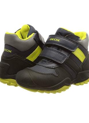 Детские утепленные ботинки geox savage waterproof 25,26,28,29,30,31,32,33 р демисезонные