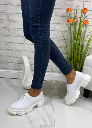 Женские кожаные белые туфли7 фото