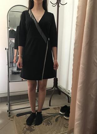 Чорна сукня