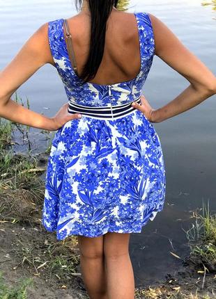 Яркое голубое платье juicy couture9 фото