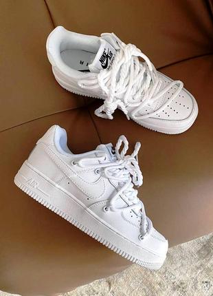 Унікальні ексклюзивні жіночі кросівки nike air force 1 custom white 1.0 білі кастомні1 фото