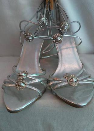 Очень изысканные босоножки для шикарной ножки "vegas"