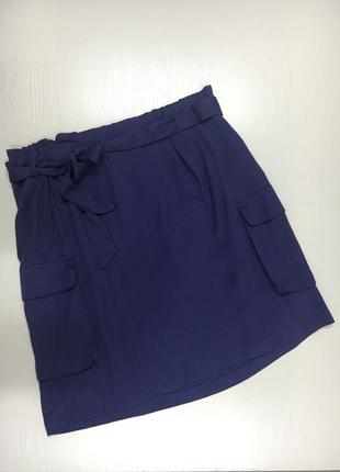 Модна спідниця з поясом і високою талією!