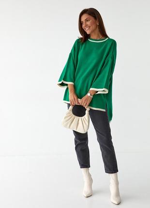 Женский зеленый свитер оверсайз с укороченными рукавами3 фото