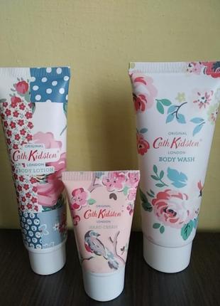 Подарунковий набір доглядової косметики cath kidston англія1 фото