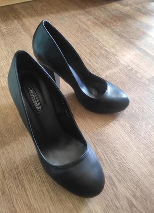 Туфли mulanka женские черные на толстом высоком каблуке2 фото