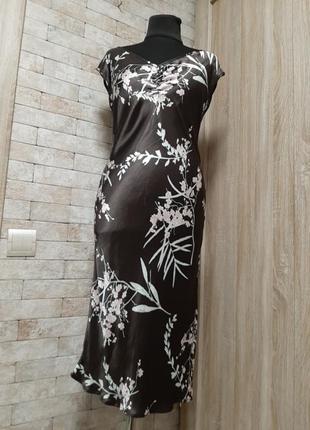 Красивое сатиновое  платье 👗2 фото