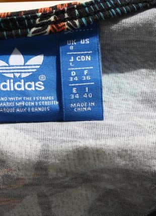 Красивая футболка топ adidas размер s (оригинал)4 фото