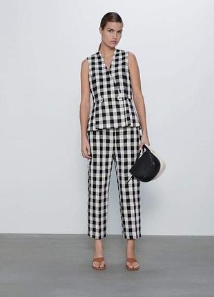 Жилетка  твидовая в клетку zara