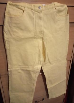 Брендові джинси трендового кольору з італії