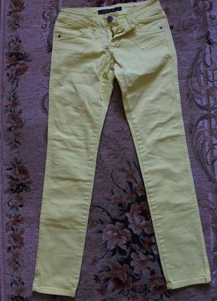 Желтые (канареечные) джинсы5 фото