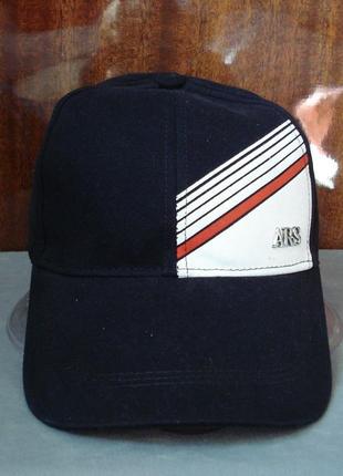 Бейсболка atrics