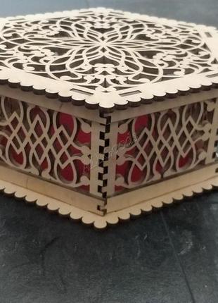 Шкатулка деревянная с фанеры