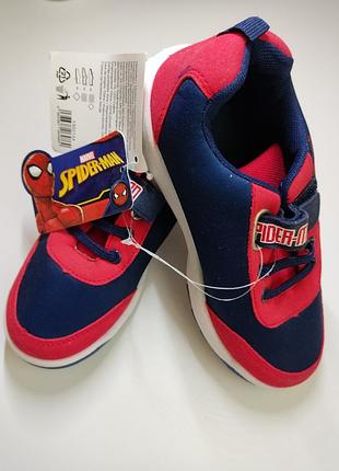 Кросівки marvel⛹️🇩🇪