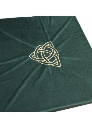 Скатерть для гадания кельтский узел вышивка бархат зеленая